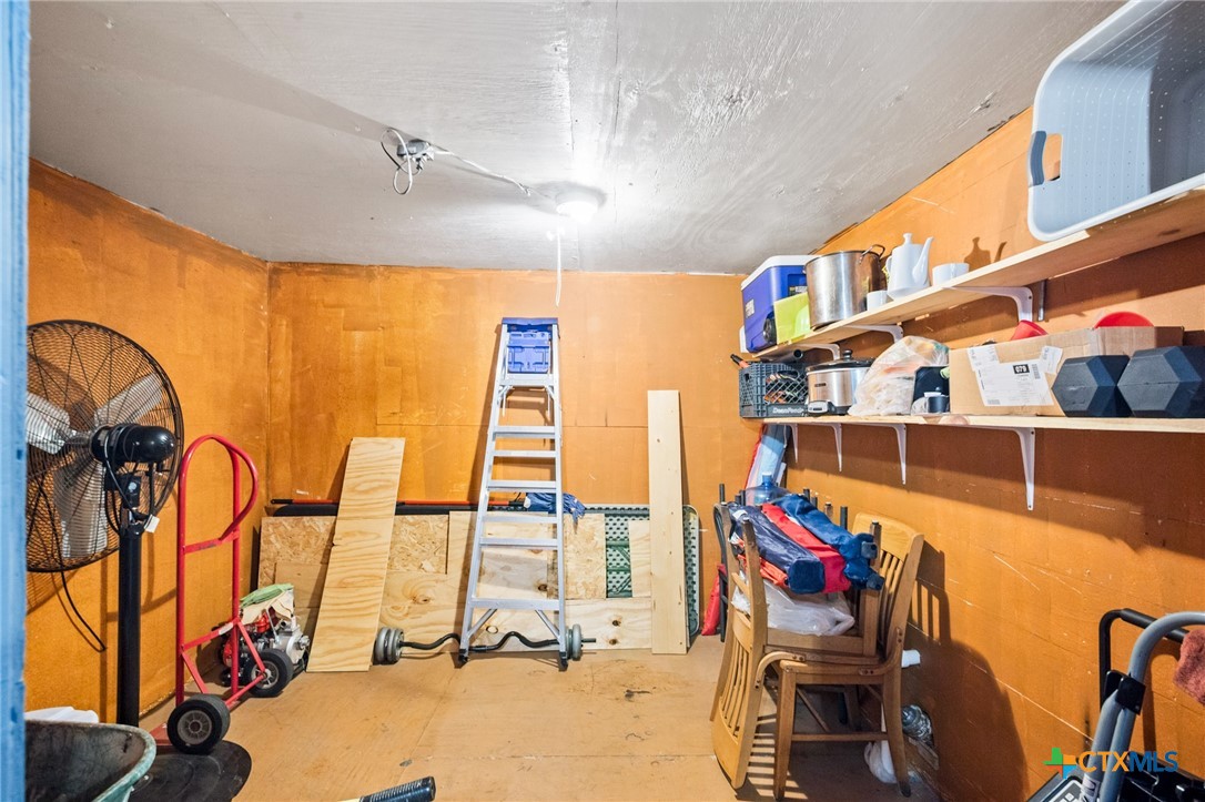 2208 E Brazos Street Property Photo 22