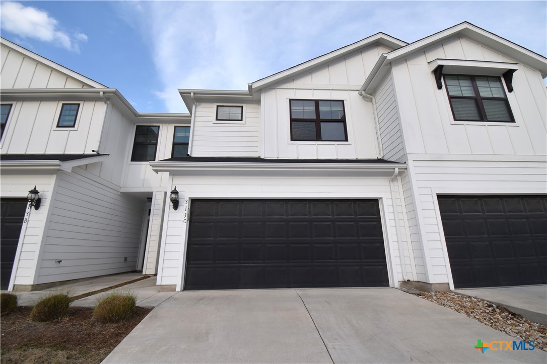 313 Fieldwood Drive C Property Photo 1