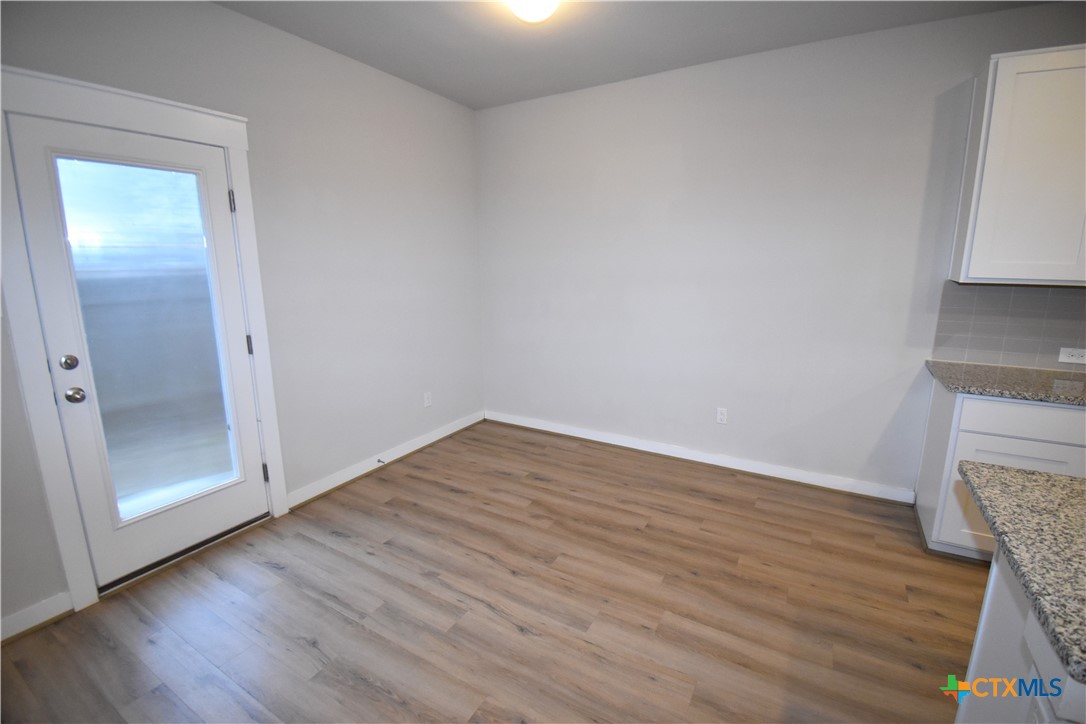 313 Fieldwood Drive C Property Photo 9