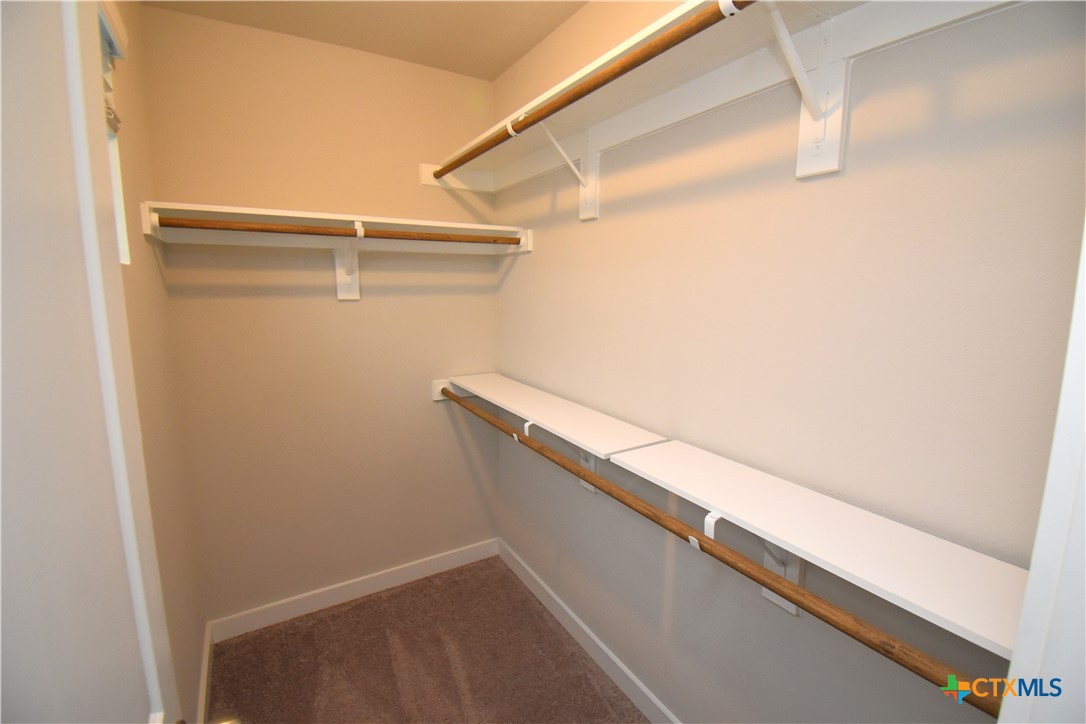 313 Fieldwood Drive C Property Photo 20