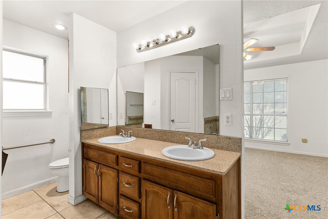 208 County Road 4963 Property Photo 18