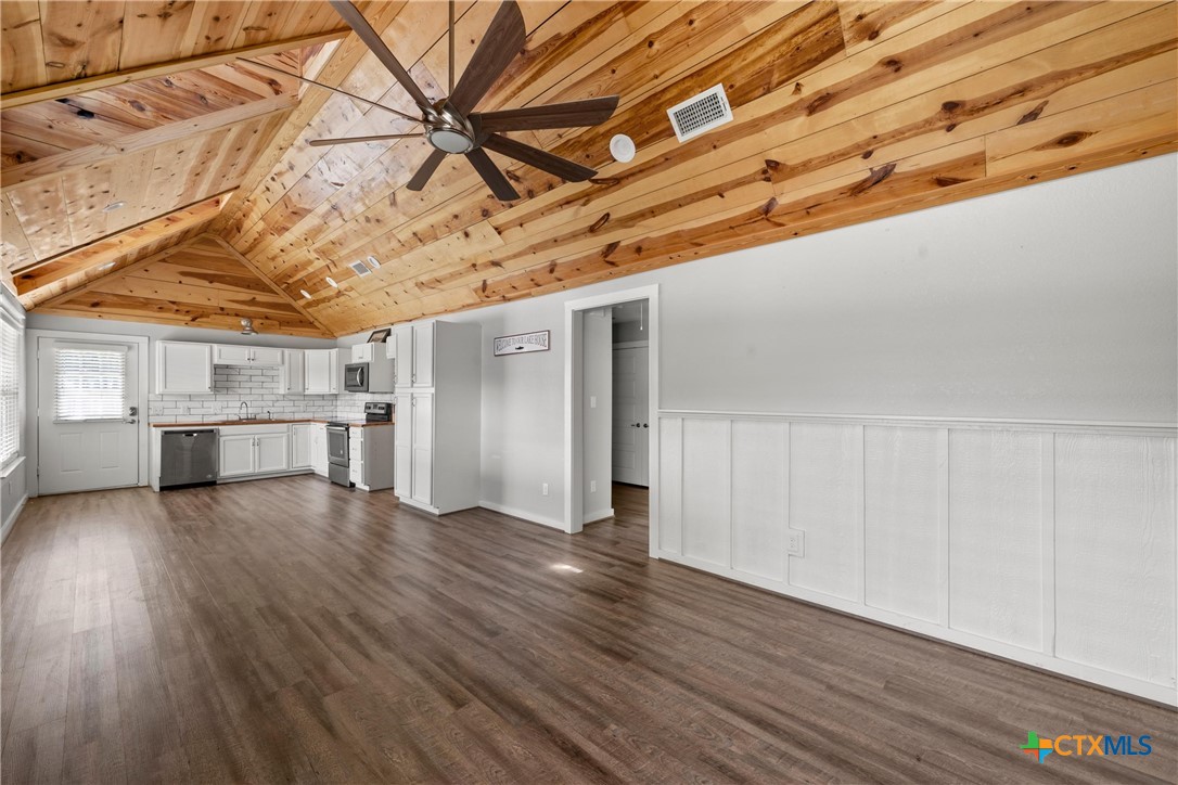 153 Cedar Shadow Lane Property Photo 12