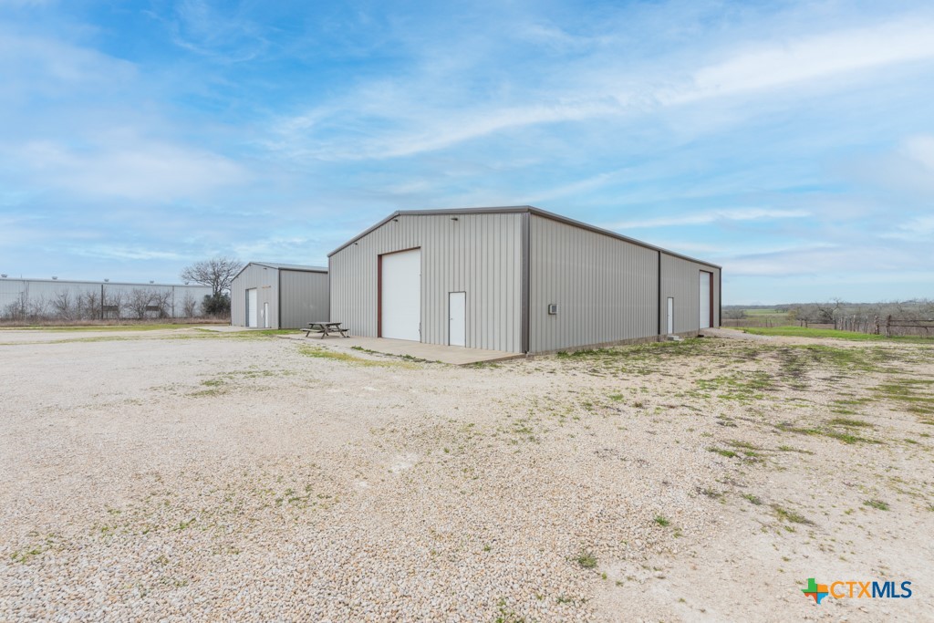 803 Oil Patch Lane Property Photo