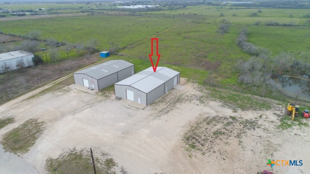803 Oil Patch Lane Property Photo 3