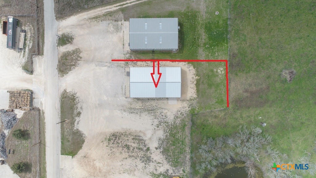 803 Oil Patch Lane Property Photo 4