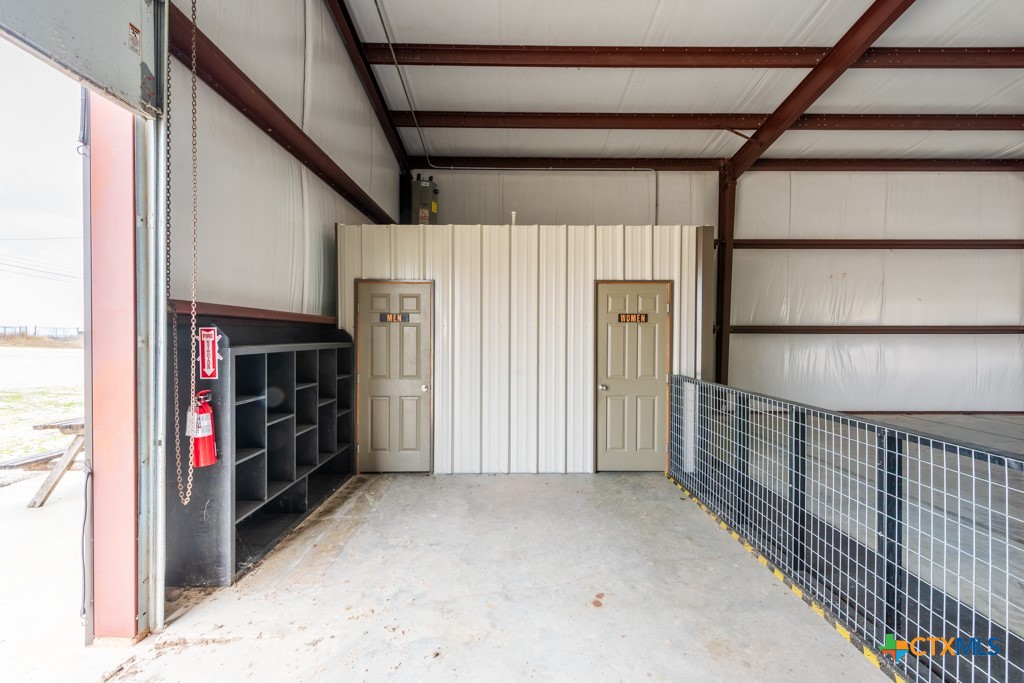 803 Oil Patch Lane Property Photo 15