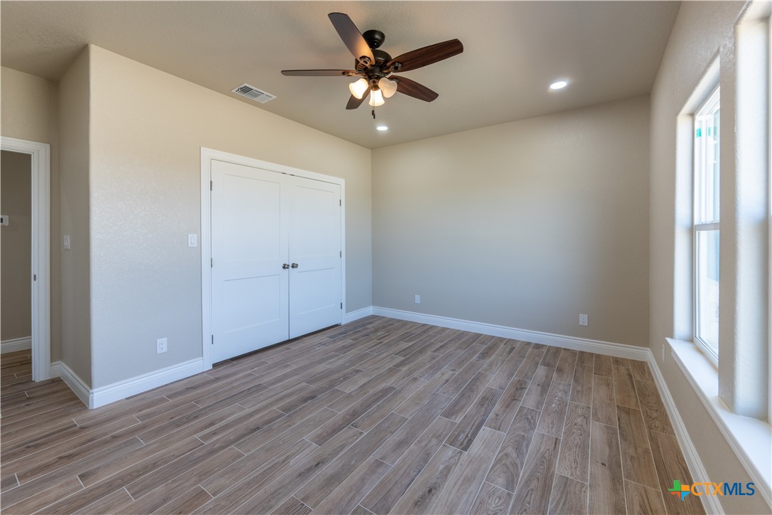301 Honeysuckle Lane Property Photo 24