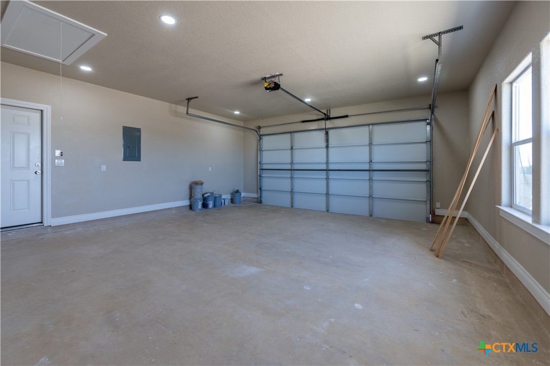 301 Honeysuckle Lane Property Photo 27