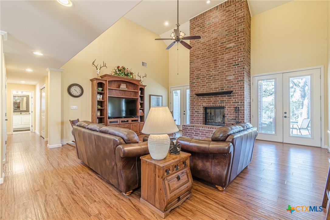 2123 Annes Trail Property Photo 6