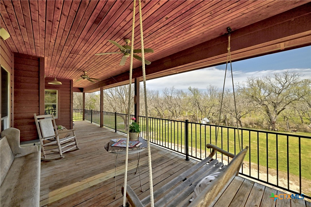 398 Red Bird Lane Property Photo 1