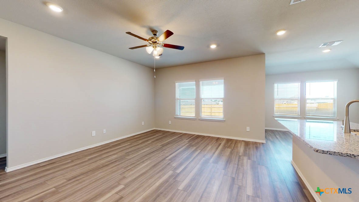 2467 Muscovy Drive Property Photo 10