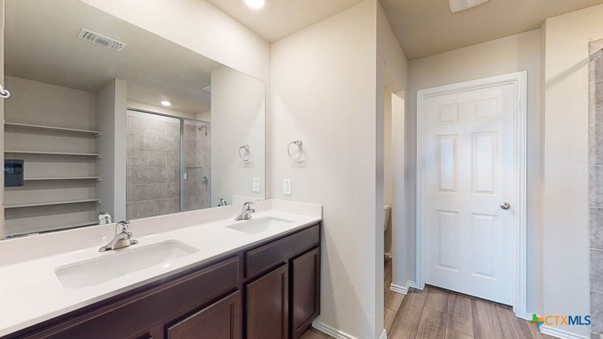 2467 Muscovy Drive Property Photo 15