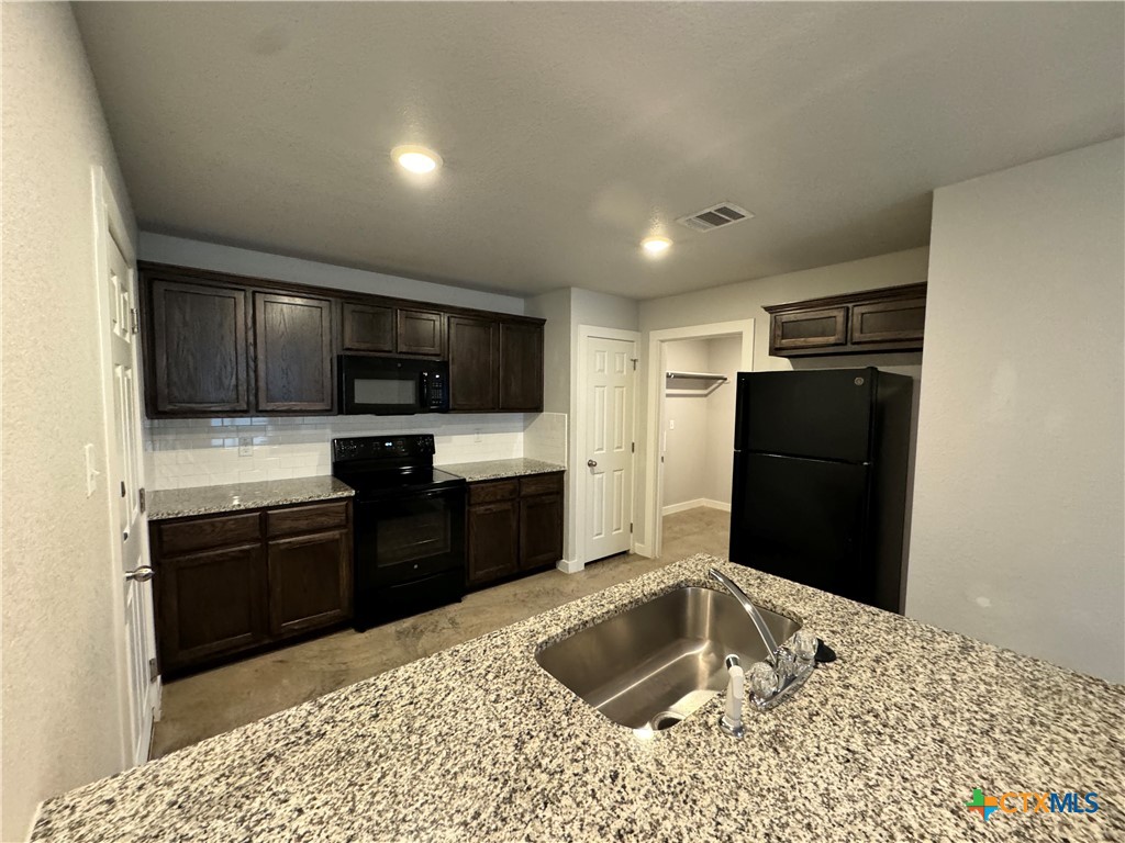 1415 Shoshoni Trail Property Photo 15