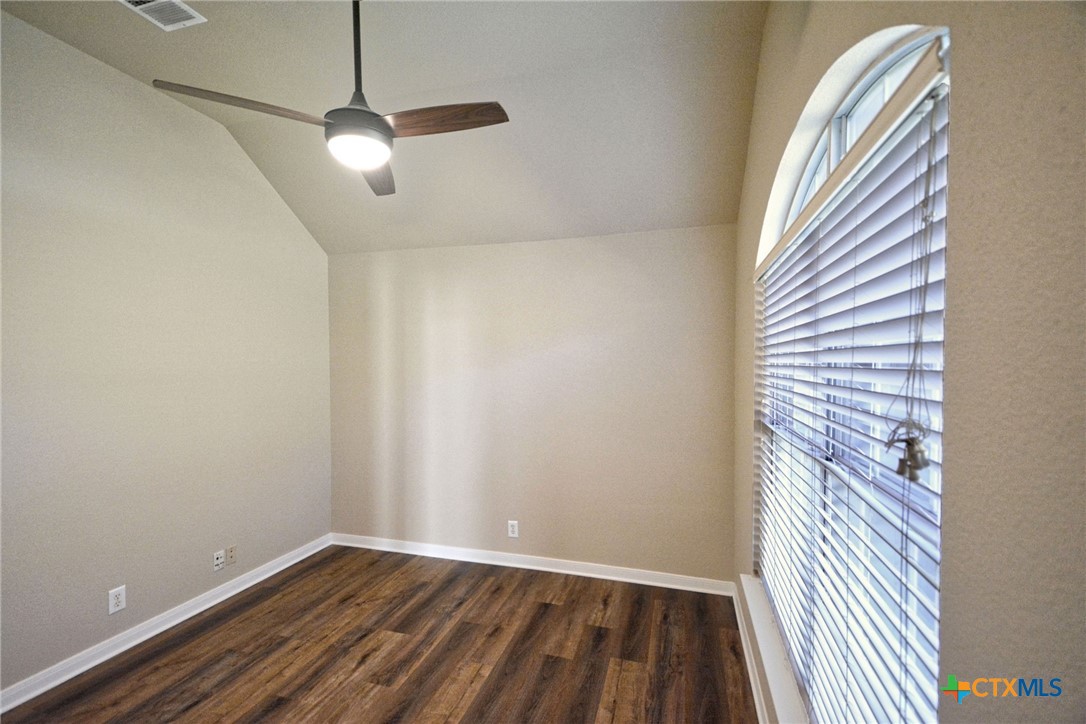 2119 Hidden Meadow Property Photo 11
