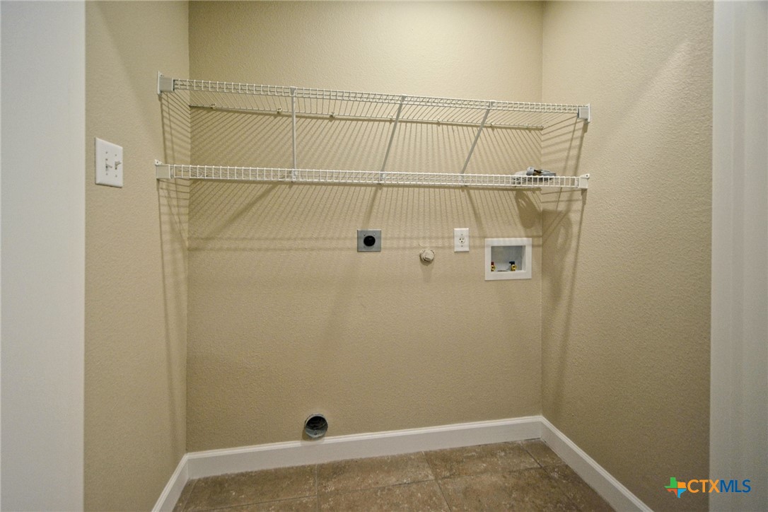 2119 Hidden Meadow Property Photo 16