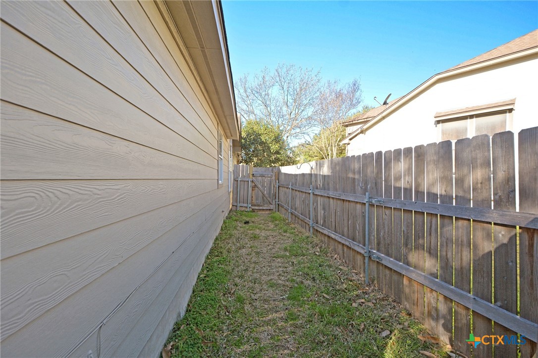 2119 Hidden Meadow Property Photo 41