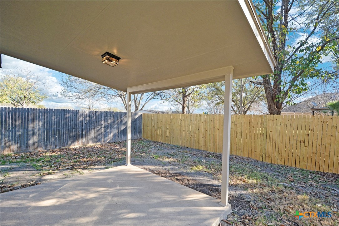 2119 Hidden Meadow Property Photo 45