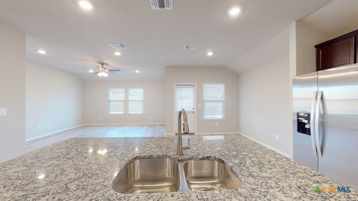 2447 Muscovy Drive Property Photo 8