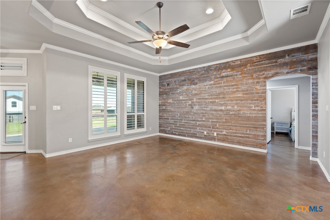 620 Thomas Street Property Photo 4