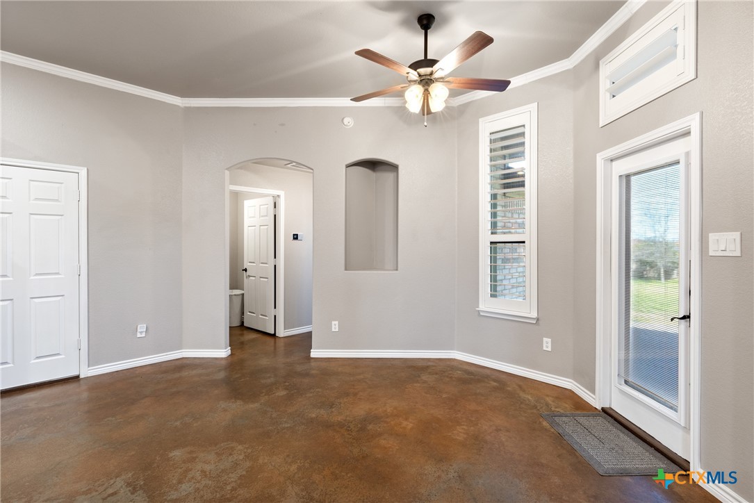 620 Thomas Street Property Photo 11