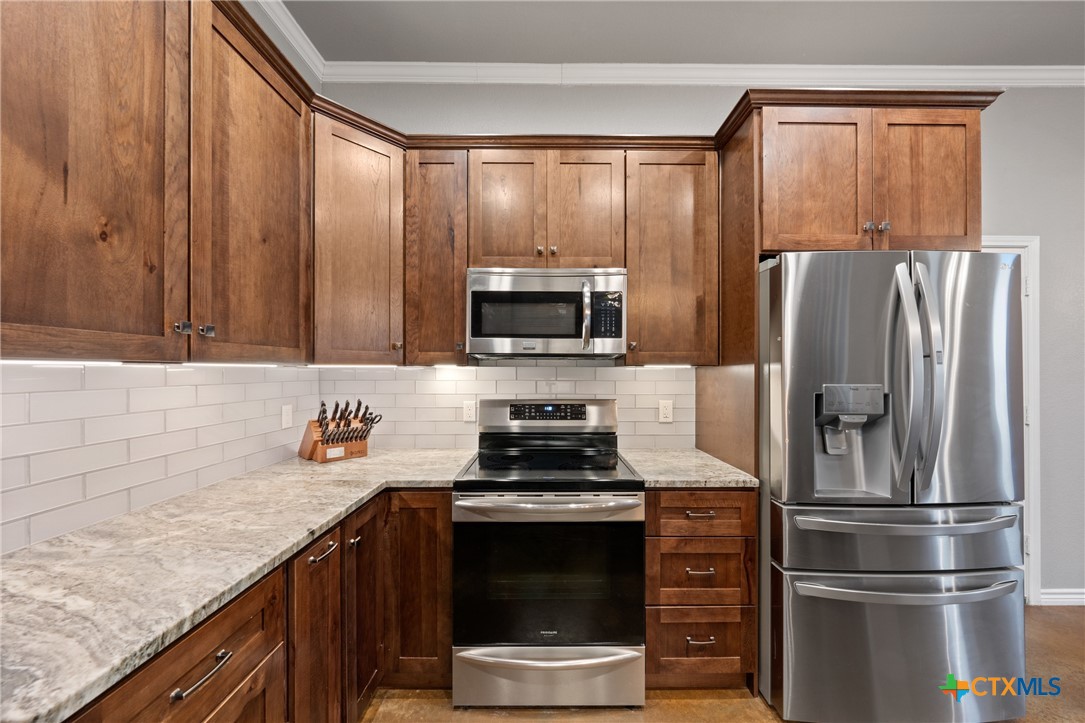 620 Thomas Street Property Photo 16