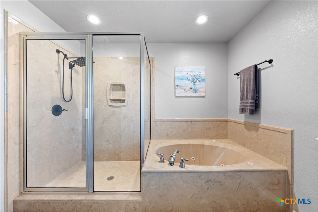 620 Thomas Street Property Photo 25