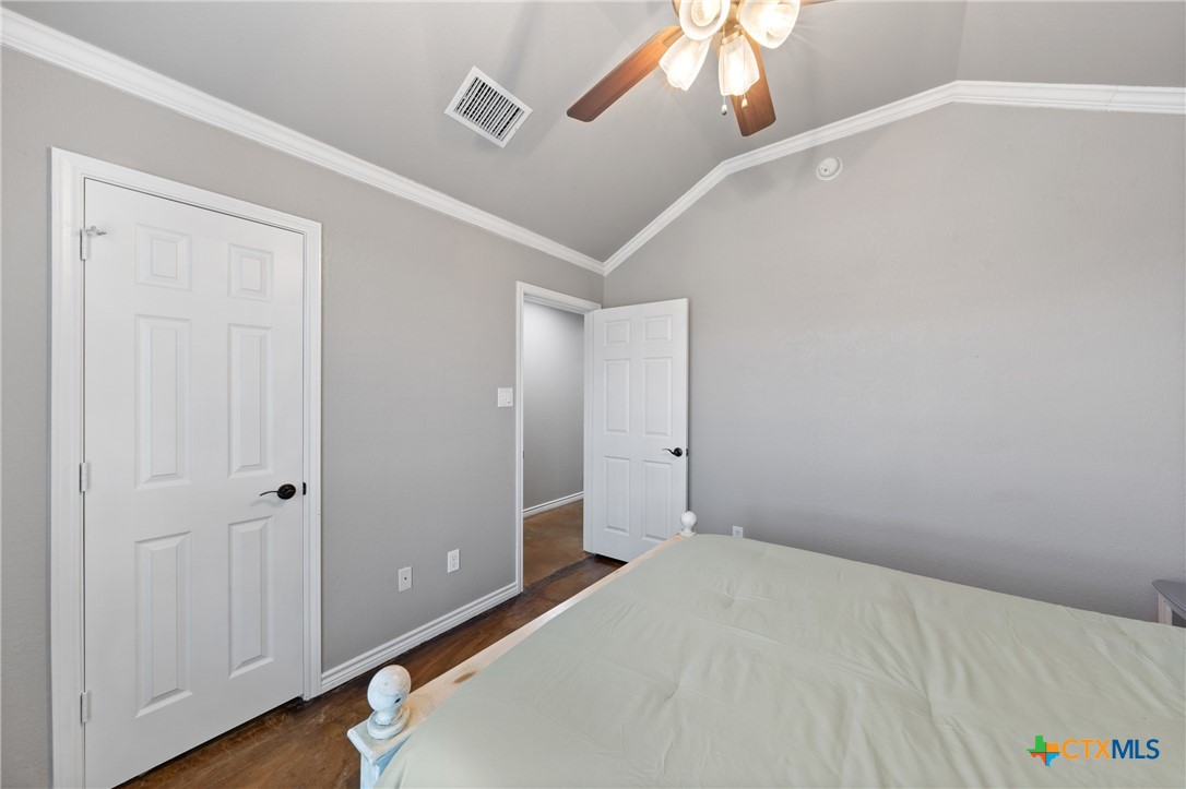 620 Thomas Street Property Photo 28