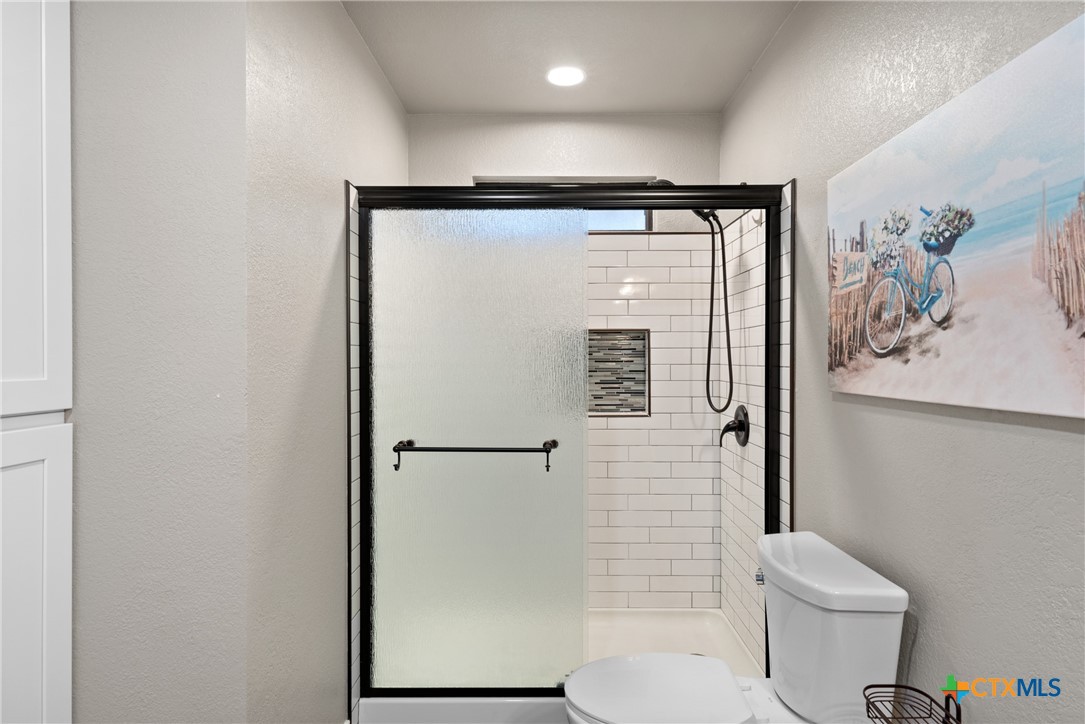 620 Thomas Street Property Photo 30
