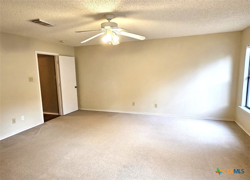 1551 Jasmine Property Photo 12