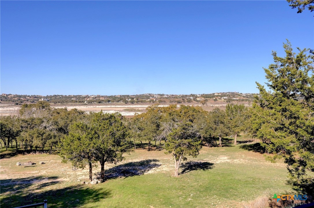 2106 Lakeshore Drive Property Photo 27