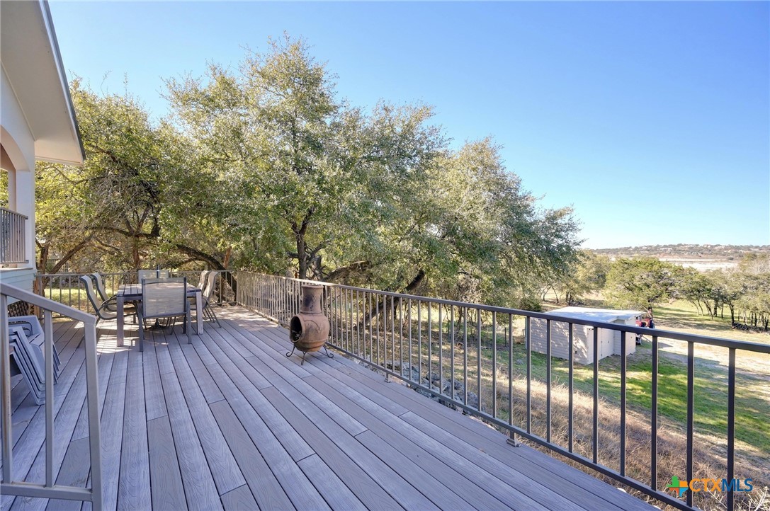 2106 Lakeshore Drive Property Photo 34