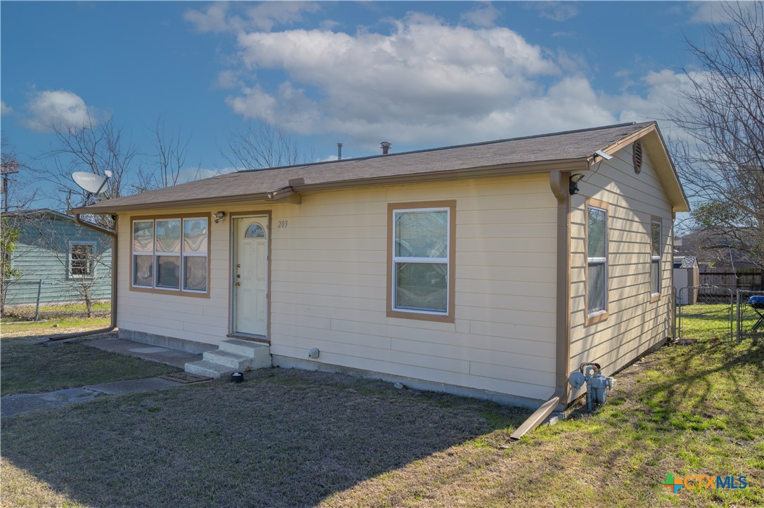 203 Allen Street Property Photo 2