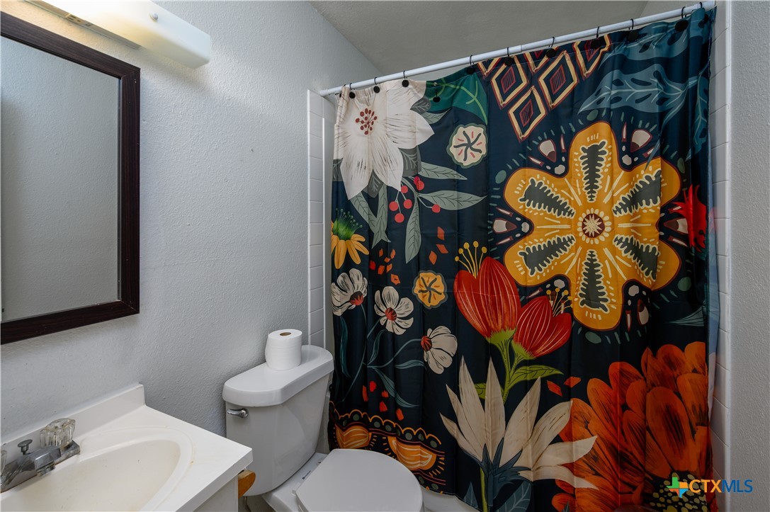 203 Allen Street Property Photo 6