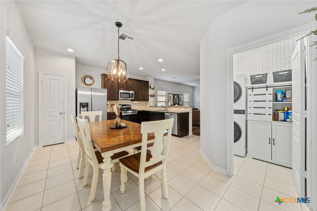 400 Westminster Drive Property Photo 12