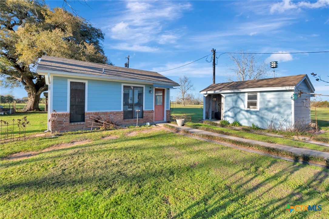 2740 Loop 521 Property Photo 38