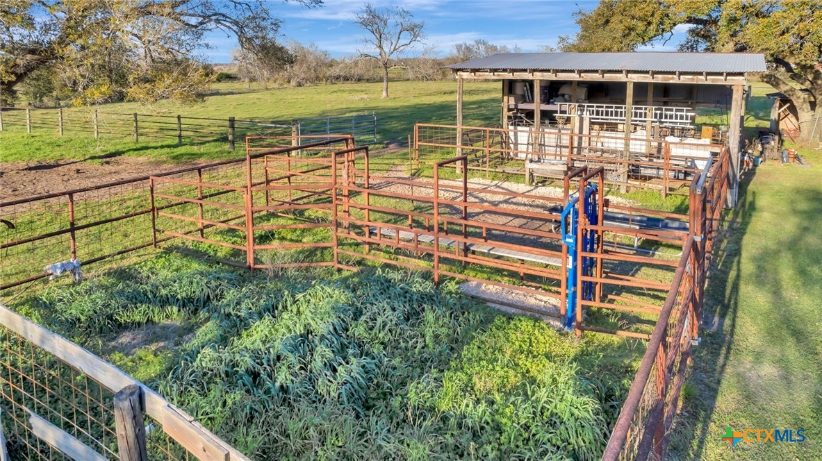 2740 Loop 521 Property Photo 43