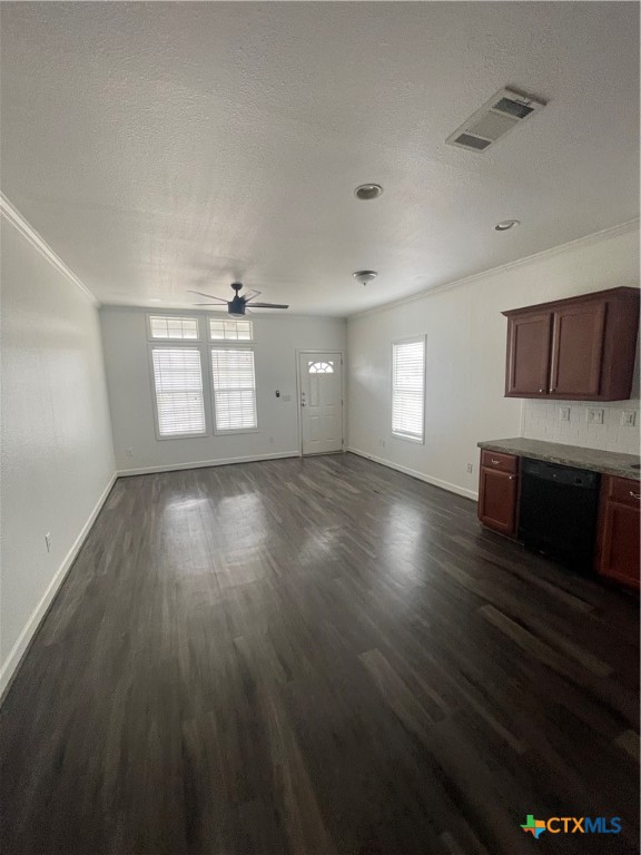 203 Palmwood Drive Property Photo 3