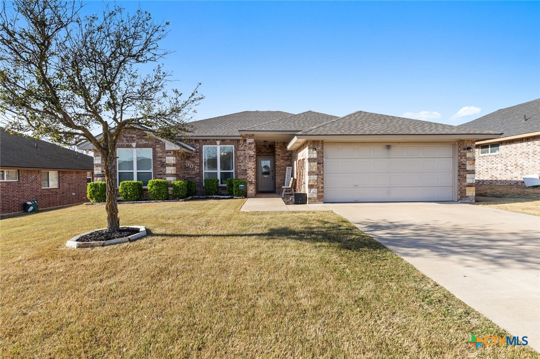 907 Paseo Del Plata Property Photo 1