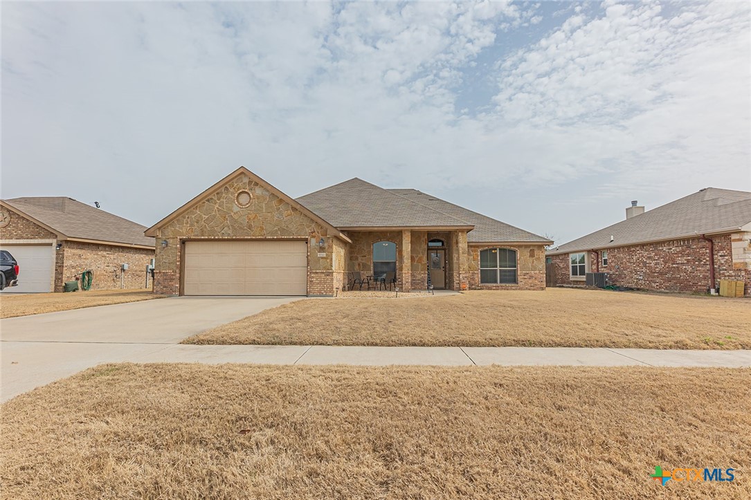 9710 Taylor Renee Drive Property Photo 2