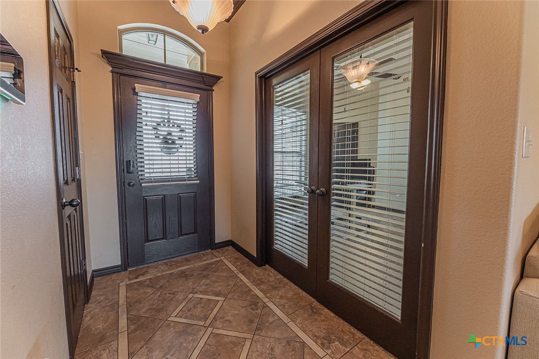 9710 Taylor Renee Drive Property Photo 4