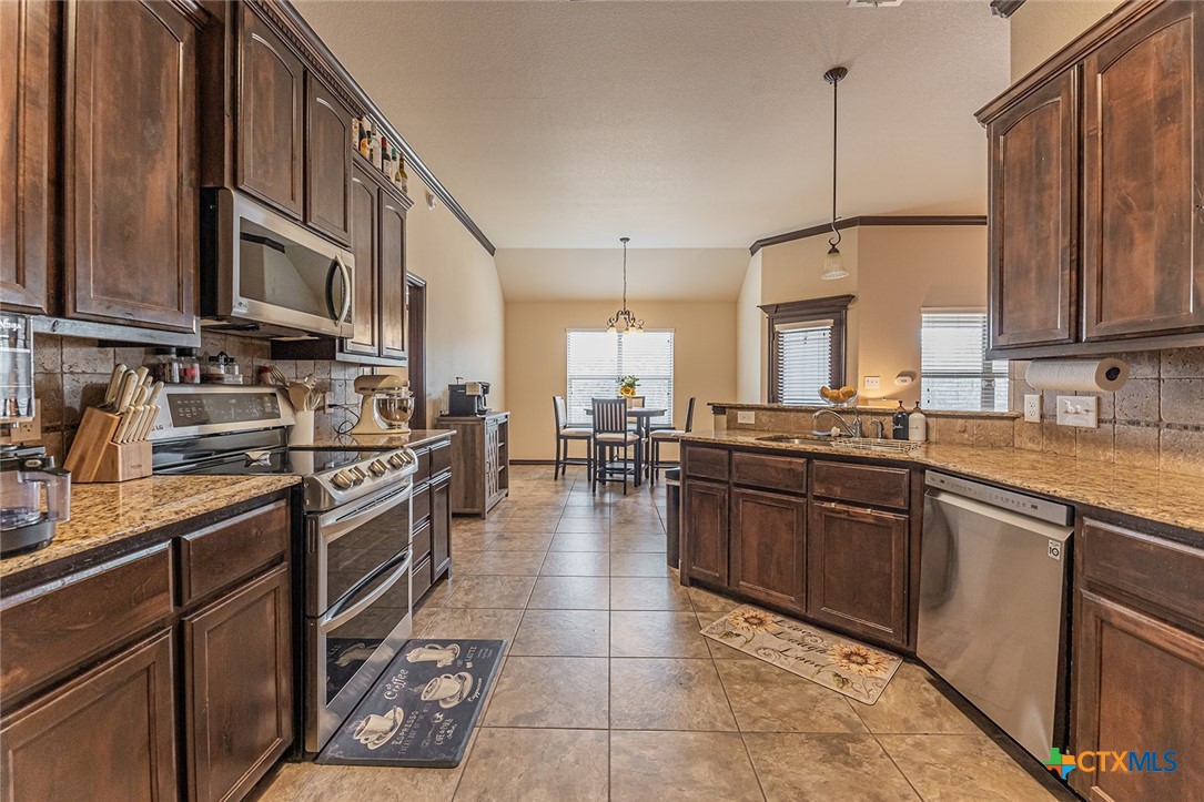 9710 Taylor Renee Drive Property Photo 21
