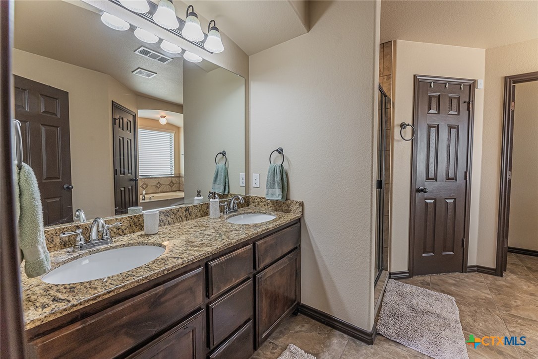 9710 Taylor Renee Drive Property Photo 25