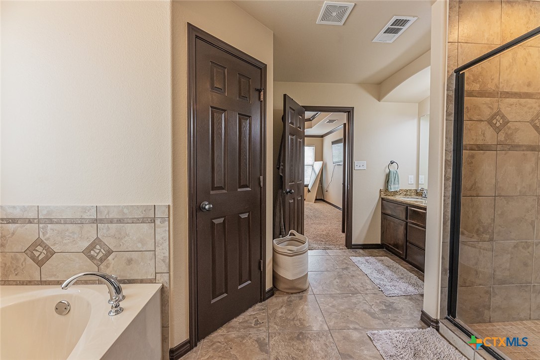 9710 Taylor Renee Drive Property Photo 27