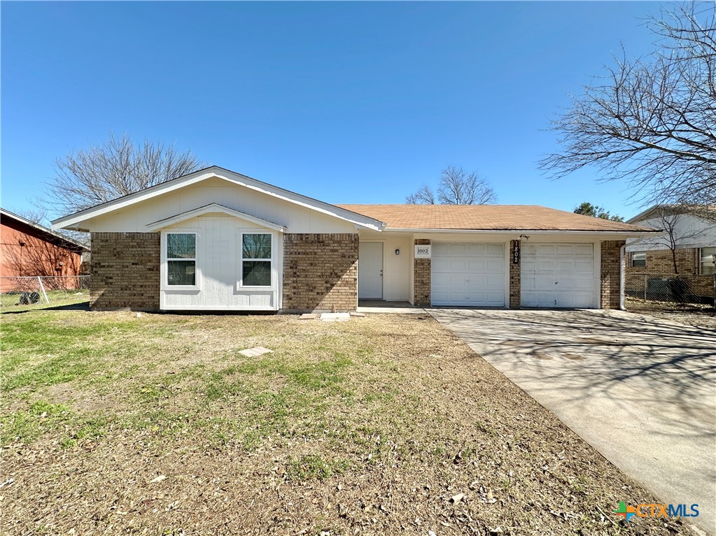 1802 Stardust Street Property Photo