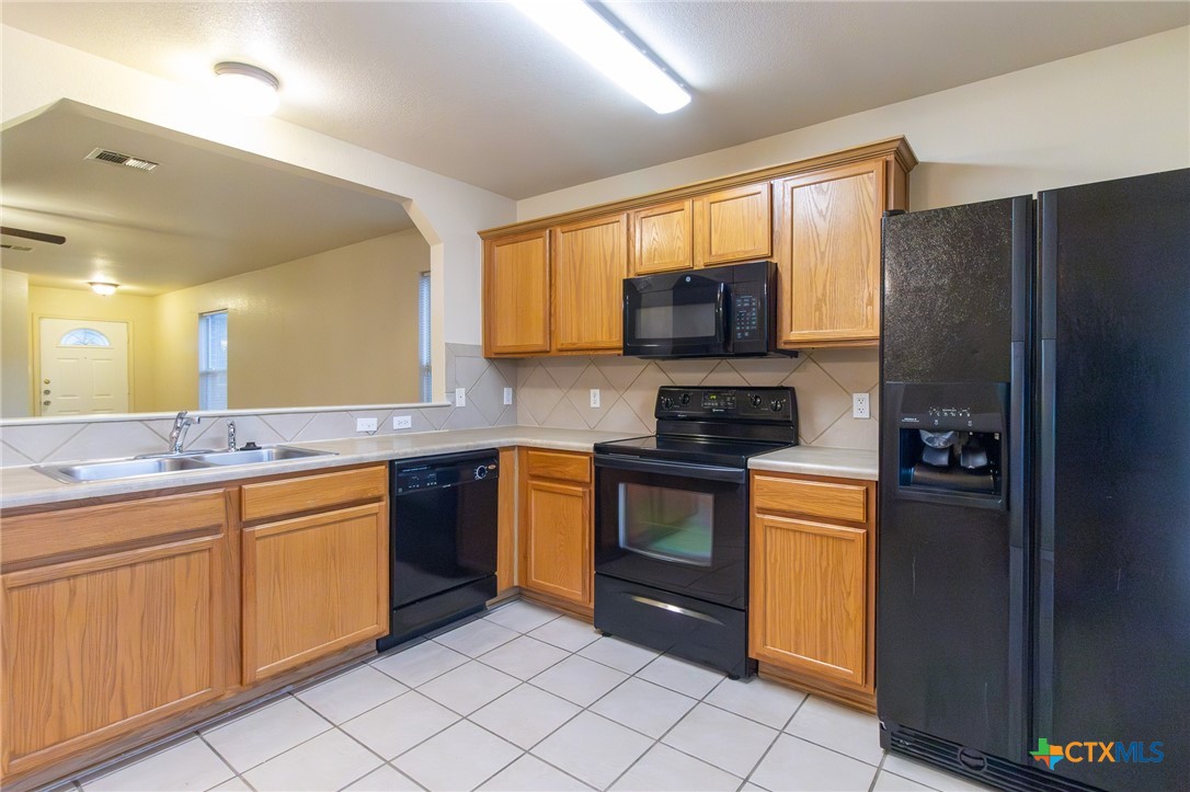 2203 Maedell Drive Property Photo 10
