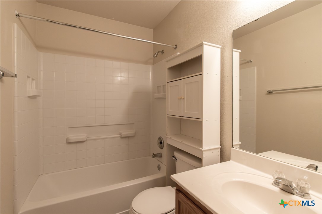 2203 Maedell Drive Property Photo 24