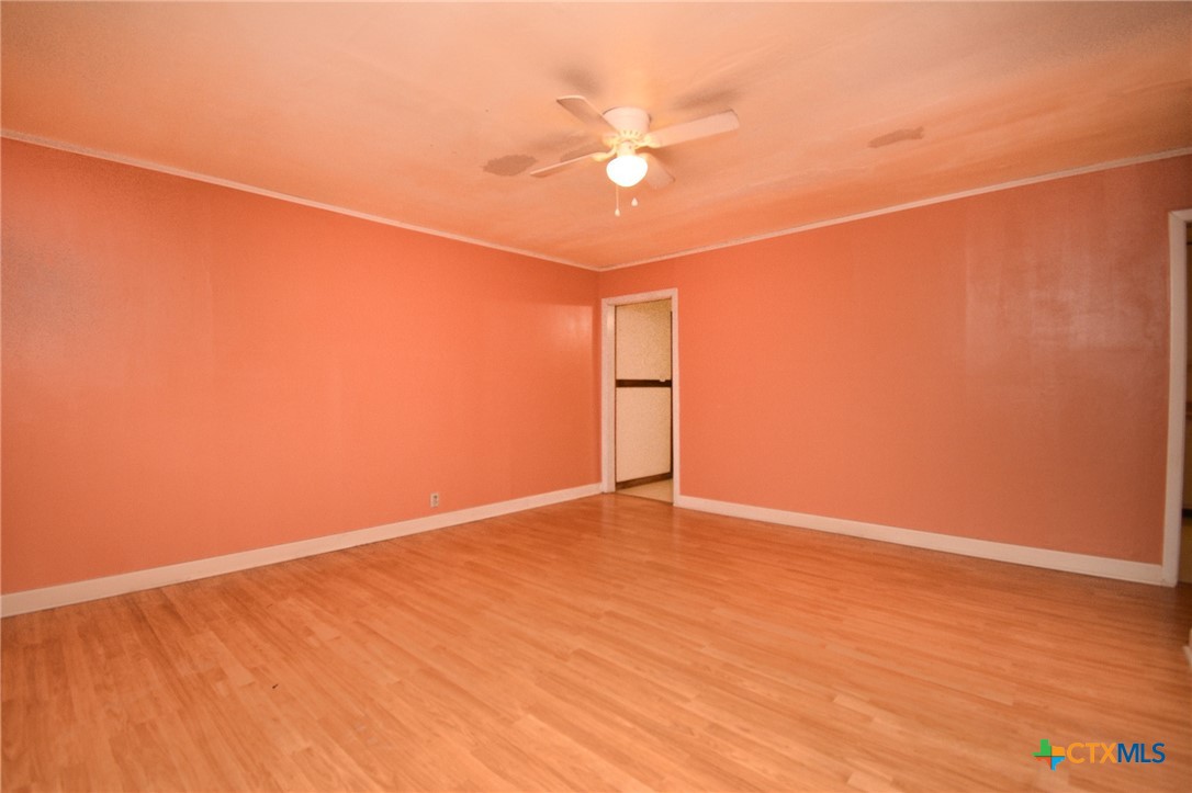 127 S Mesquite Drive Property Photo 5