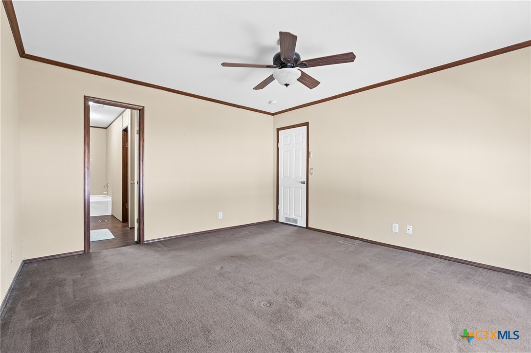 996 County Road 421 Property Photo 10