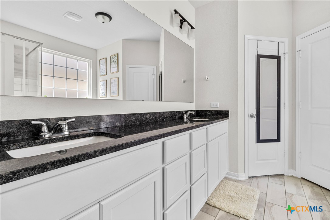 6306 Golden Gate Drive Property Photo 31