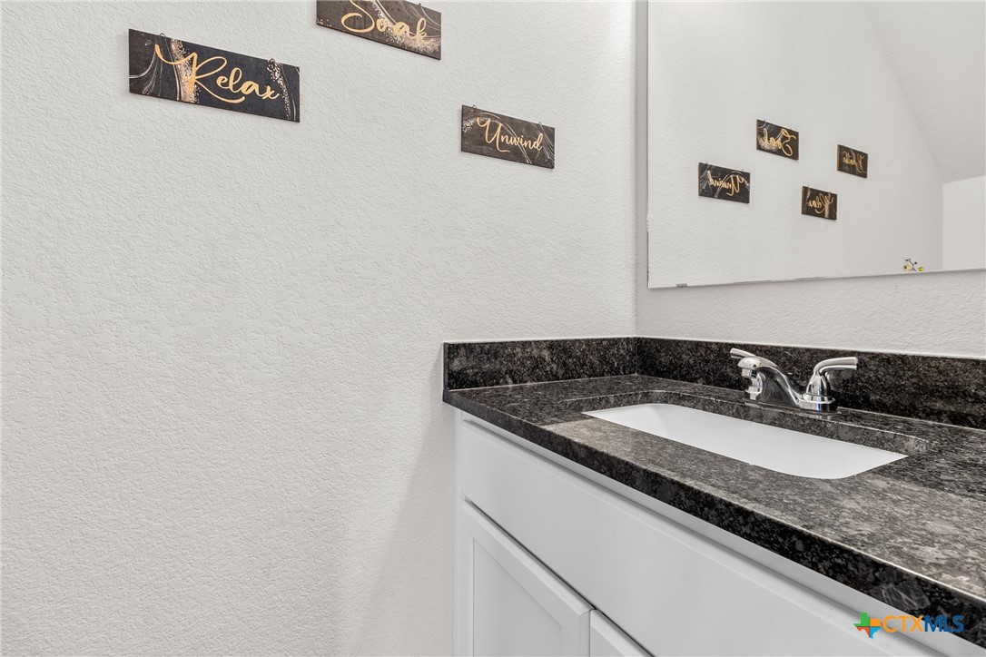 6306 Golden Gate Drive Property Photo 34